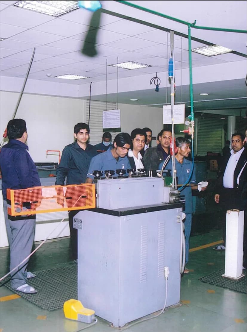 2004